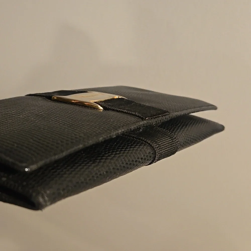 Salvatore Ferragamo Wallet Black Textured Accessory with Gold Detail - Picture 10 of 10